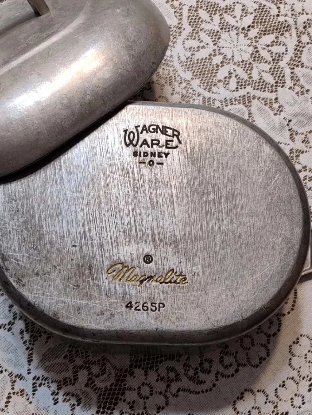Vintage Magnalite Oval Covered Casserole Pan